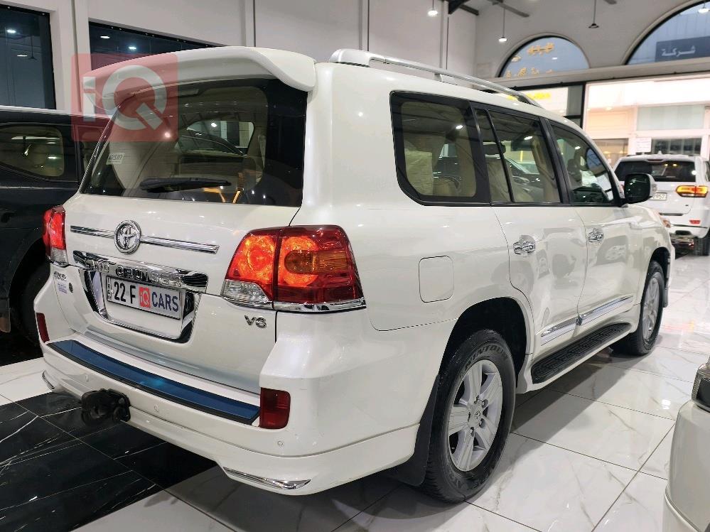 تويوتا لاندكروزر